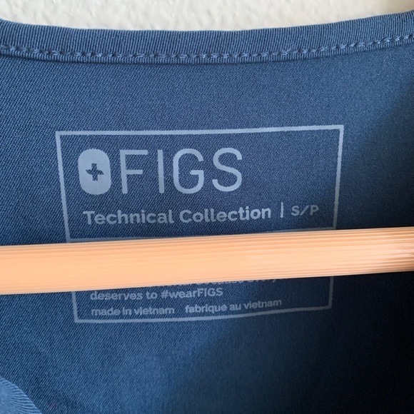 Figs Catarina One-Pocket Scrub Top™ Limited Edition Color - Picture 3 of 4